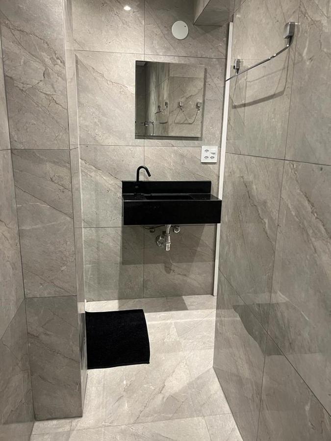 Apartamento Para Pessoas De Familia Ou A Negocio, Ap Lindo Aconchegante No Bras Proximo Igreja Mundial,Mercado Municipal, 25 De Marco, Templo Salomao, Metro Dom Pedro Ll, Bancos, Mercado E Etc เซาเปาโล ภายนอก รูปภาพ