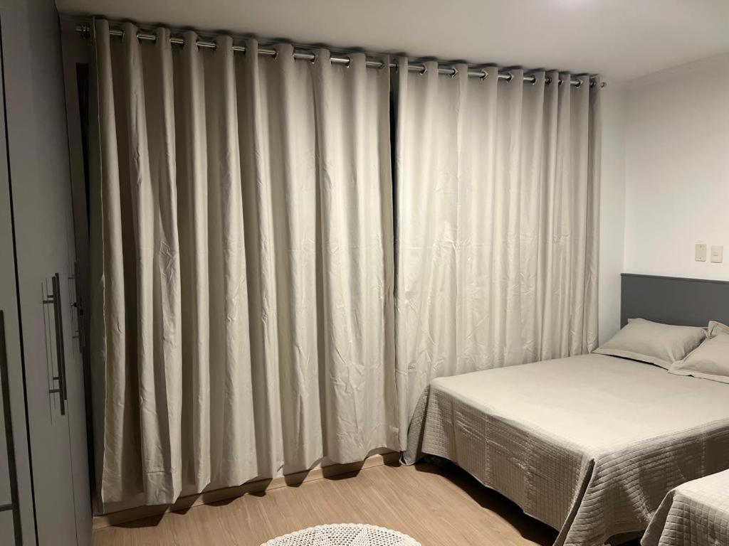 Apartamento Para Pessoas De Familia Ou A Negocio, Ap Lindo Aconchegante No Bras Proximo Igreja Mundial,Mercado Municipal, 25 De Marco, Templo Salomao, Metro Dom Pedro Ll, Bancos, Mercado E Etc เซาเปาโล ภายนอก รูปภาพ